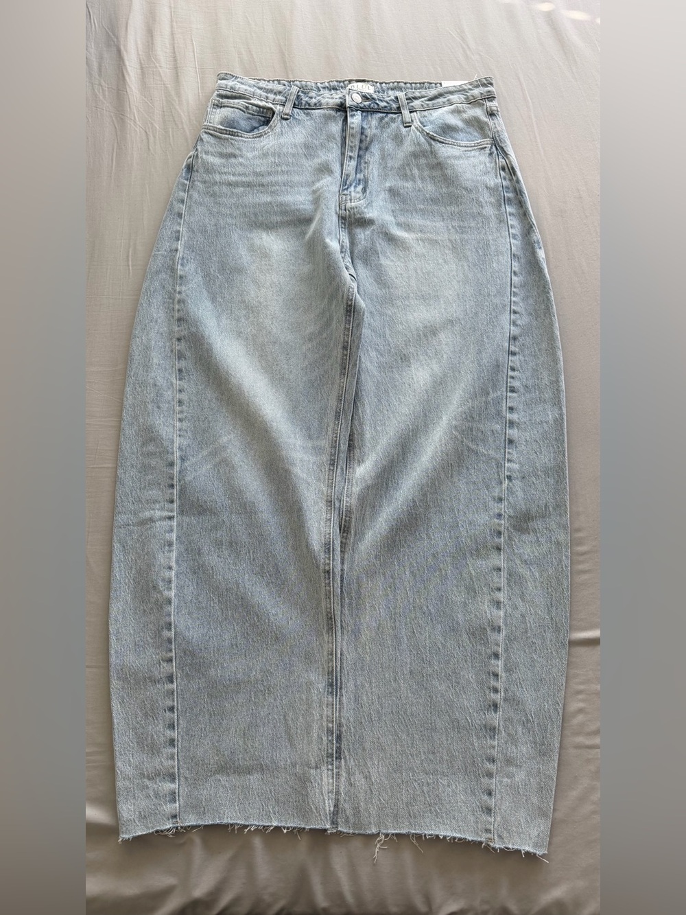 HIGH WAISTED BARREL JEANS BLUE BY ARTEMIS Women’s Size 12. New.